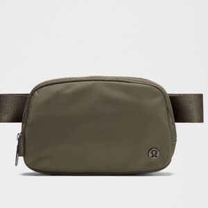 Lululemon Unisex Everywhere Belt Bag